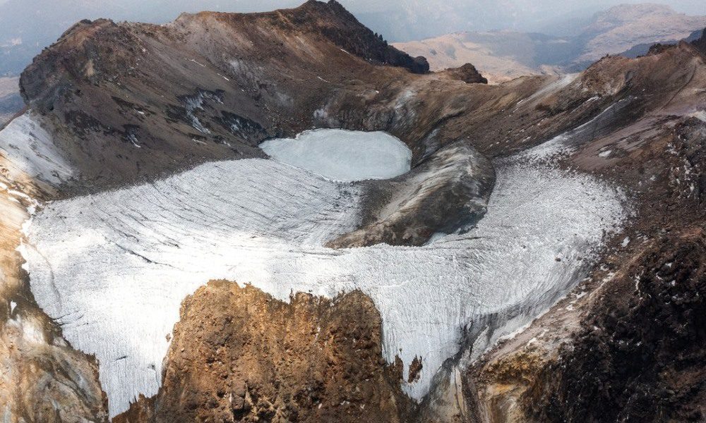 glaciar-ayoloco-en-la-cumbre