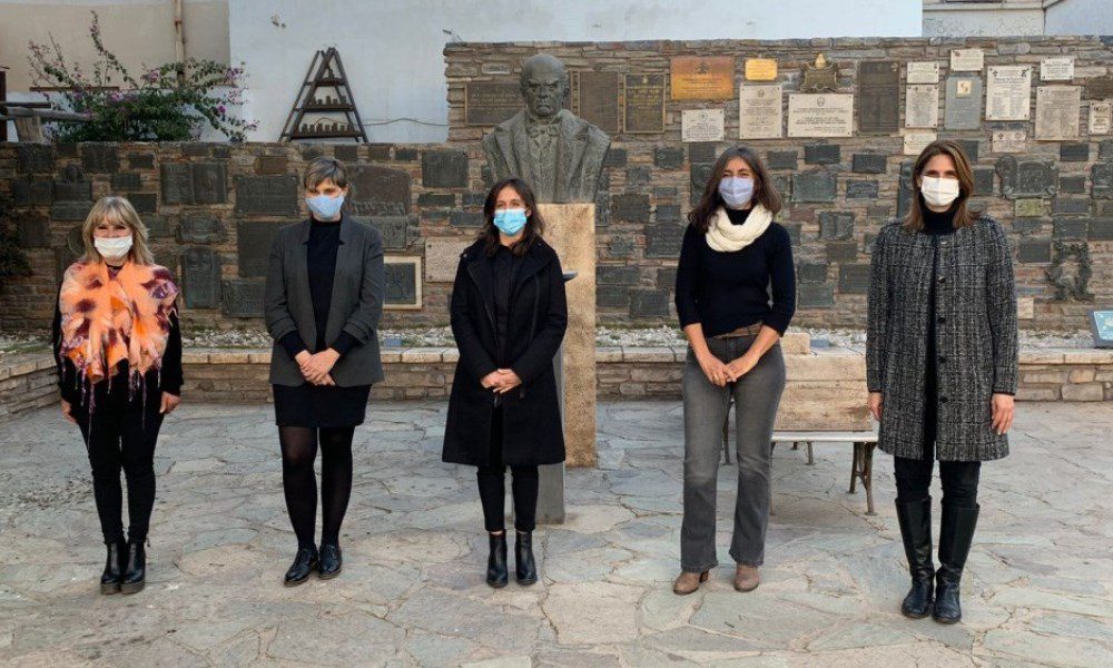 adfec3d09b2ead222fad47f9afe36952_XL