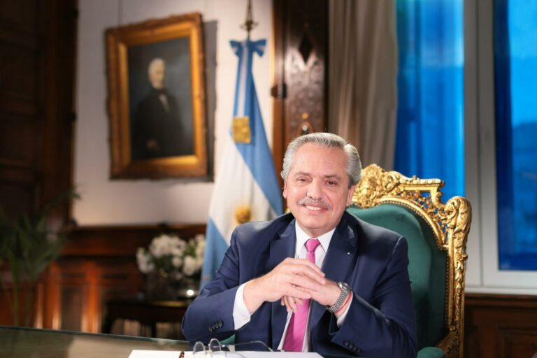 El mensaje de Alberto Fernández por Navidad: “Hagamos que 2022 sea el año de los grandes acuerdos” El mensaje de Alberto Fernández por Navidad: “Hagamos que 2022 sea el año de los grandes acuerdos”