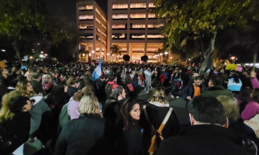 ae61f454-7f76-4978-a292-23eb106838b0-jpg.