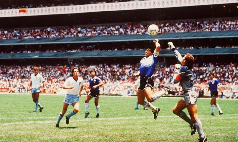 La divertida anécdota de Carlos Bilardo sobre La mano de Dios y Maradona: «Le creo a Diego». La divertida anécdota de Carlos Bilardo sobre La mano de Dios y Maradona: «Le creo a Diego».