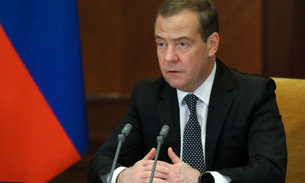 Medvedev.1000x600
