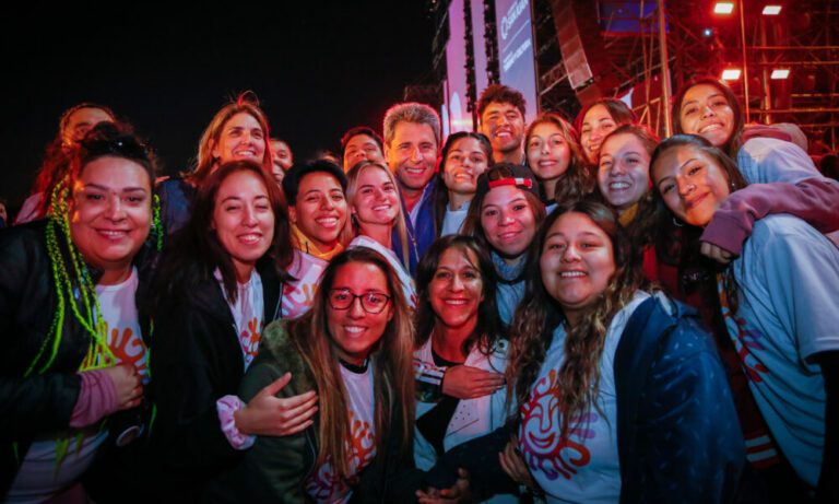 Sergio Uñac presenció el ensayo del Espectáculo Final de la Fiesta Nacional del Sol 2023. Sergio Uñac presenció el ensayo del Espectáculo Final de la Fiesta Nacional del Sol 2023.