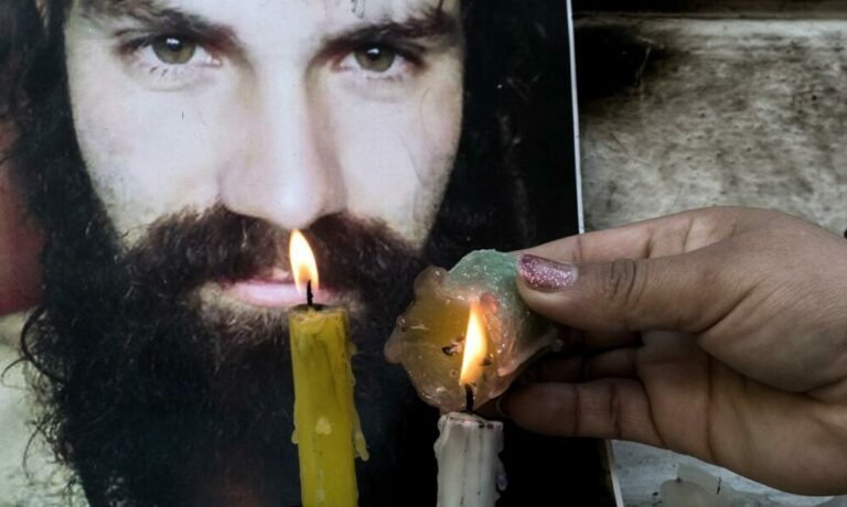 Sobreseyeron los gendarmes investigados por la desaparición y muerte de Santiago Maldonado. Sobreseyeron los gendarmes investigados por la desaparición y muerte de Santiago Maldonado.