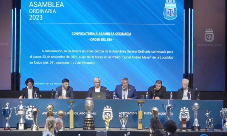 Los clubes de la AFA votaron en contra de la “privatización” del fútbol argentino. Los clubes de la AFA votaron en contra de la “privatización” del fútbol argentino.