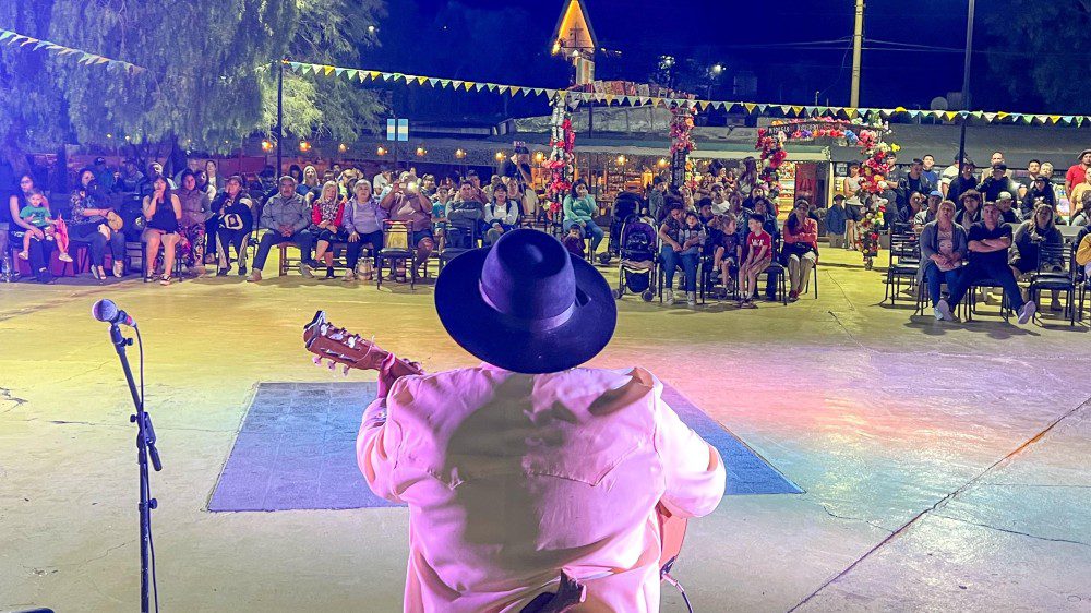 6d197f35c43844a52179a83ac0288476_XL