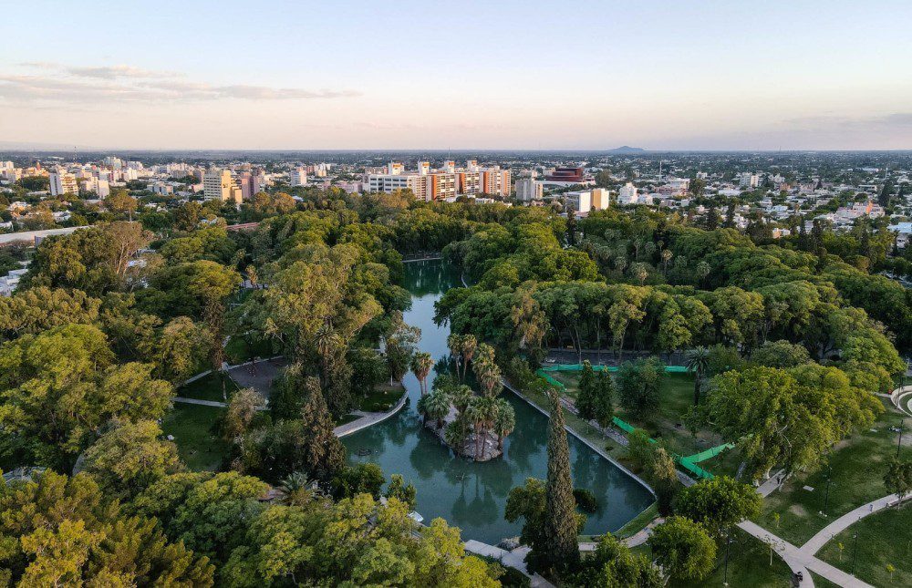 984450594cca79d0e1a7c3516e98be21_XL