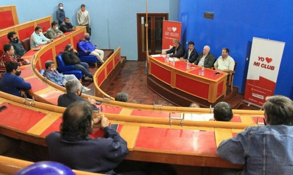 La Liga Sanjuanina de Fútbol recibirá aportes del programa “Fortaleciendo mi Club” La Liga Sanjuanina de Fútbol recibirá aportes del programa “Fortaleciendo mi Club”