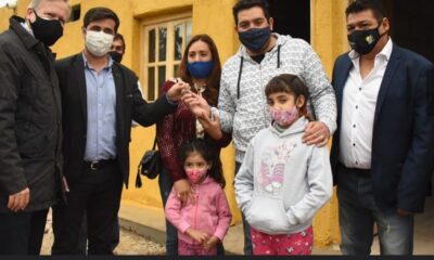 Los afectados por el terremoto en Zonda recibieron viviendas nuevas.