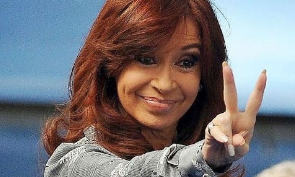 Los Kirchner recuperaron sus empresas, hoteles y propiedades. Los Kirchner recuperaron sus empresas, hoteles y propiedades.