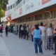 El Estadio Aldo Cantoni este sábado tuvo largas filas para hisoparse.