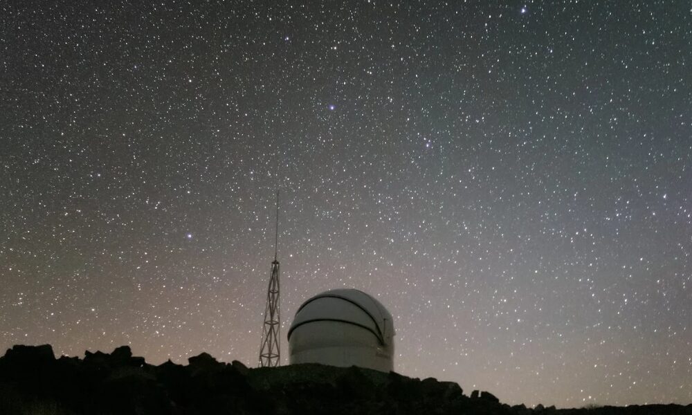 Un nuevo telescopio en Chile para detectar asteroides peligrosos. Un nuevo telescopio en Chile para detectar asteroides peligrosos.