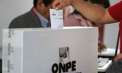 Los peruanos hoy deciden su futuro.