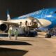 Arribó el vuelo proveniente de China. Trae un millón de vacunas de Sinopharm.