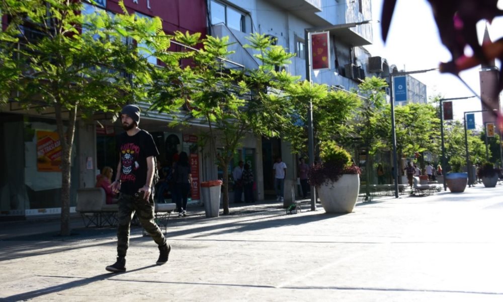 El comercio de San Juan preocupado frente a las nuevas medidas tomadas por el COVID. El comercio de San Juan preocupado frente a las nuevas medidas tomadas por el COVID.