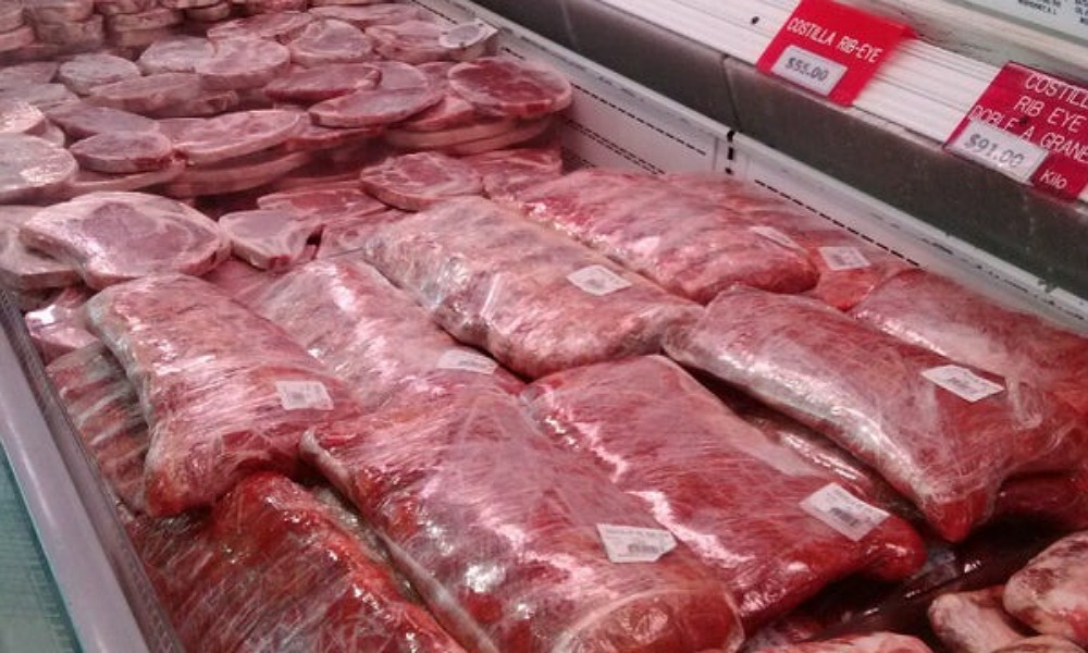 En San Juan cada día se consume menos carne. En San Juan cada día se consume menos carne.