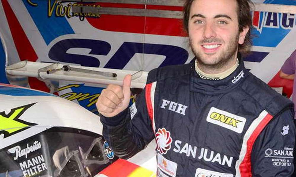 Top Race: Fabricio Persia llegó en 8vo lugar. Top Race: Fabricio Persia llegó en 8vo lugar.