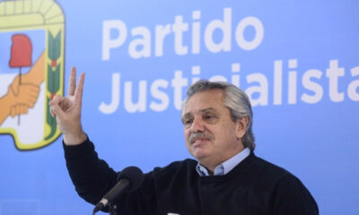 Fernández en reunión del PJ: «Como peronistas debemos más que nunca ponernos al lado de los que más necesitan».