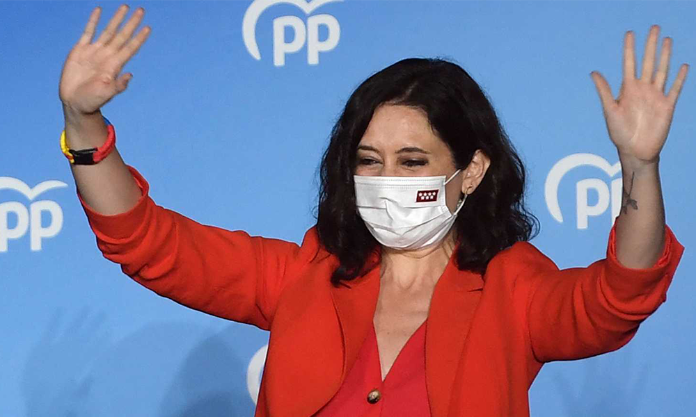 Madrid: Gana la derecha, el PSOE se desploma y Pablo Iglesias de Podemos abandona la política.