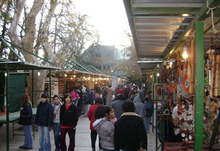 Este domingo vuelve la Feria de las Pulgas. Este domingo vuelve la Feria de las Pulgas.