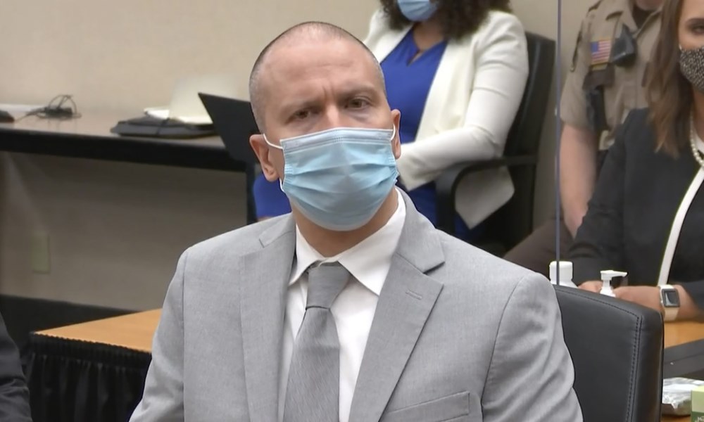 Por el crimen de George Floyd, el ex policía Chauvin es condenado a 22 años y medio de prisión. Por el crimen de George Floyd, el ex policía Chauvin es condenado a 22 años y medio de prisión.