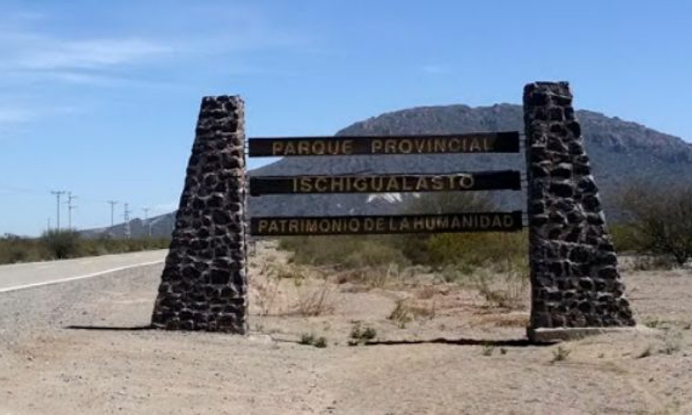 Se avanza en el proyecto de Hospedaje Sustentable en Ischigualasto. Se avanza en el proyecto de Hospedaje Sustentable en Ischigualasto.