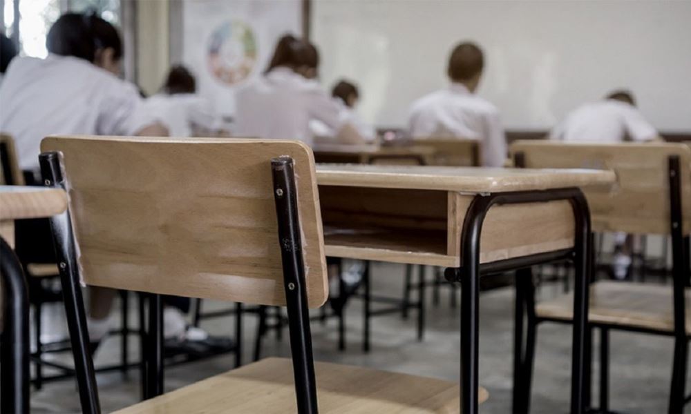 Por el viento zonda suspendieron las clases en el turno vespertino y nocturno. Por el viento zonda suspendieron las clases en el turno vespertino y nocturno.