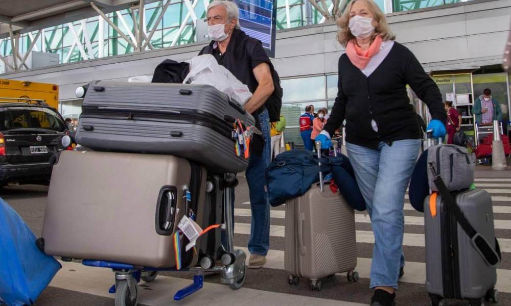 45mil argentinos/as en el extranjero piden volver al país. 45mil argentinos/as en el extranjero piden volver al país.