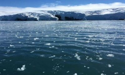 Diseñan un revolucionario laboratorio flotante vertical para estudiar las aguas del círculo polar antártico.