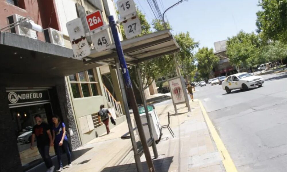 Polémica y reclamo por el boleto universitario. Polémica y reclamo por el boleto universitario.