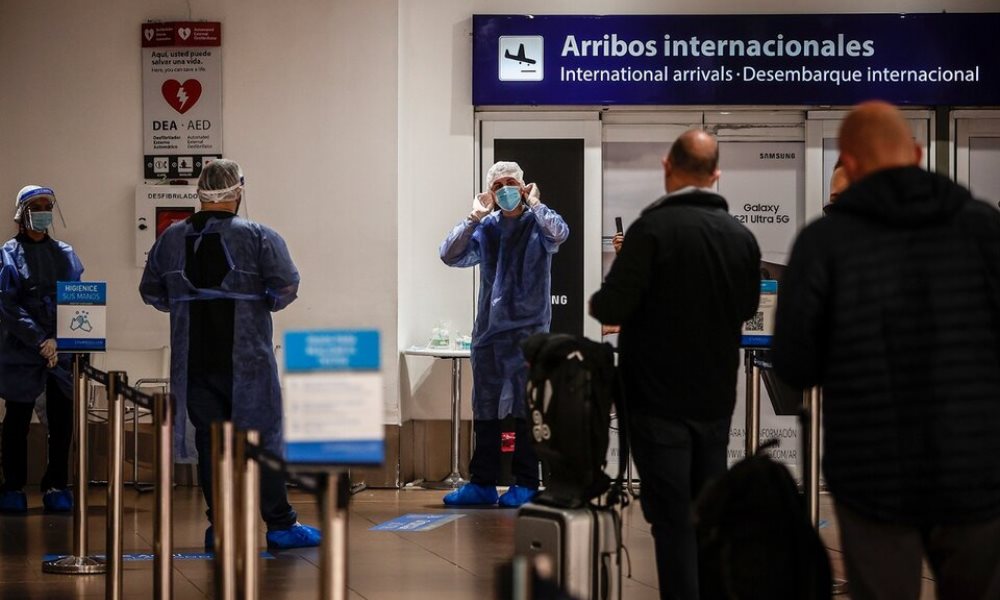 Coronavirus en Argentina: Identificaron la variante Delta en nueve viajeros que llegaron al país. Coronavirus en Argentina: Identificaron la variante Delta en nueve viajeros que llegaron al país.