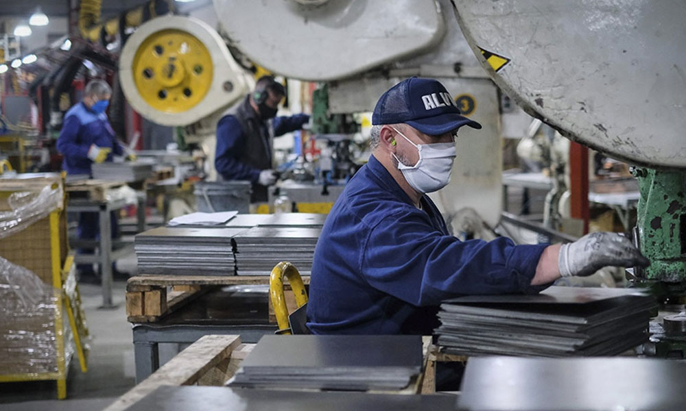 Kulfas: la industria creció 3% en los primeros 5 meses del año con relación a 2019.