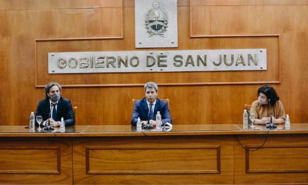 Santiago Cafiero: «Elegimos la salud pública para los sanjuaninos y los argentinos». Santiago Cafiero: «Elegimos la salud pública para los sanjuaninos y los argentinos».