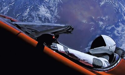 Los hombres más ricos del mundo buscan conquistar el espacio.