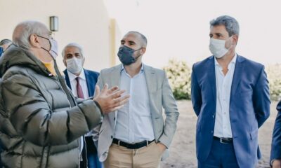 El Gobernador y el Ministro de Economía visitaron el establecimiento Olivum.