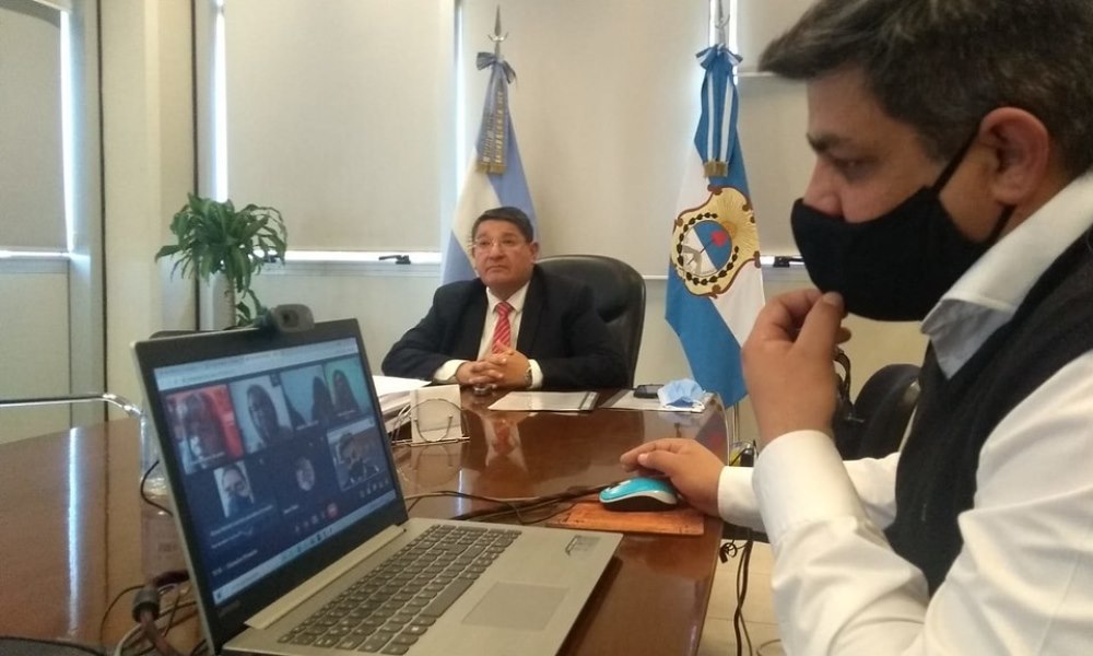 Desde educación y a través de conexiones virtuales se monitoreó el proceso de integración de las burbujas. Desde educación y a través de conexiones virtuales se monitoreó el proceso de integración de las burbujas.