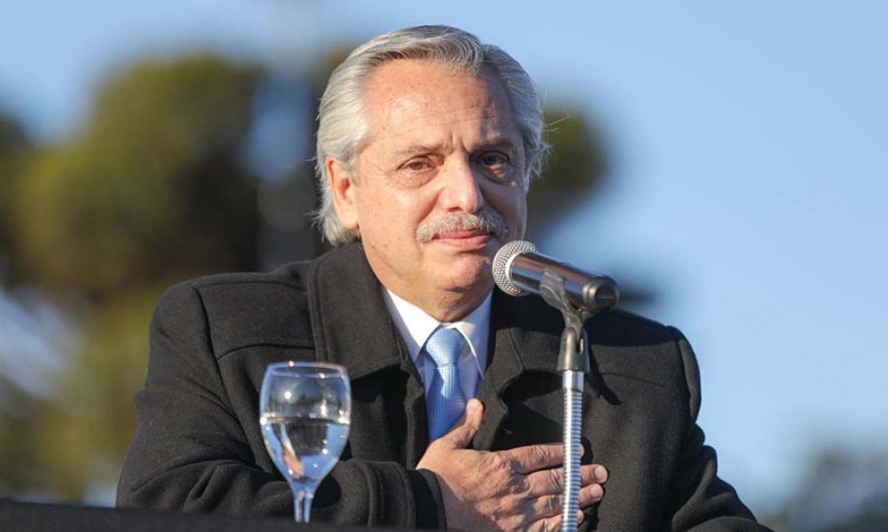 Fernández sobre la reunión en Olivos: «No debió haberse hecho y lamento que haya ocurrido». Fernández sobre la reunión en Olivos: «No debió haberse hecho y lamento que haya ocurrido».