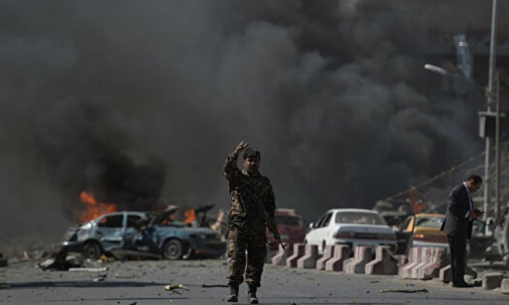 Afganistán: Estado Islámico se atribuye el ataque en el aeropuerto de Kabul. Más de 72 muertos.