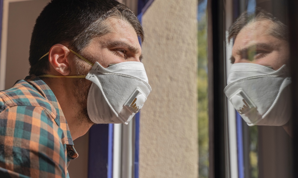El jefe de la OMS insta a volver a las mascarillas y vacunarse contra el covid-19 El jefe de la OMS insta a volver a las mascarillas y vacunarse contra el covid-19