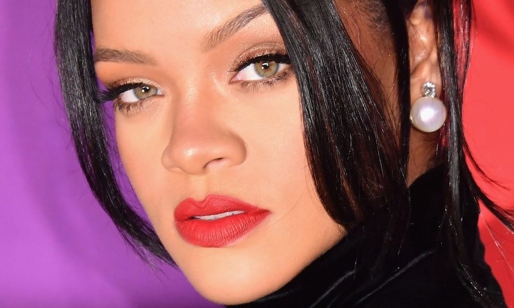 Rihanna se convirtió en la artista mujer más rica del mundo. Rihanna se convirtió en la artista mujer más rica del mundo.