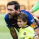 Un hincha se burló de Messi y… ¡Thiago le contestó!