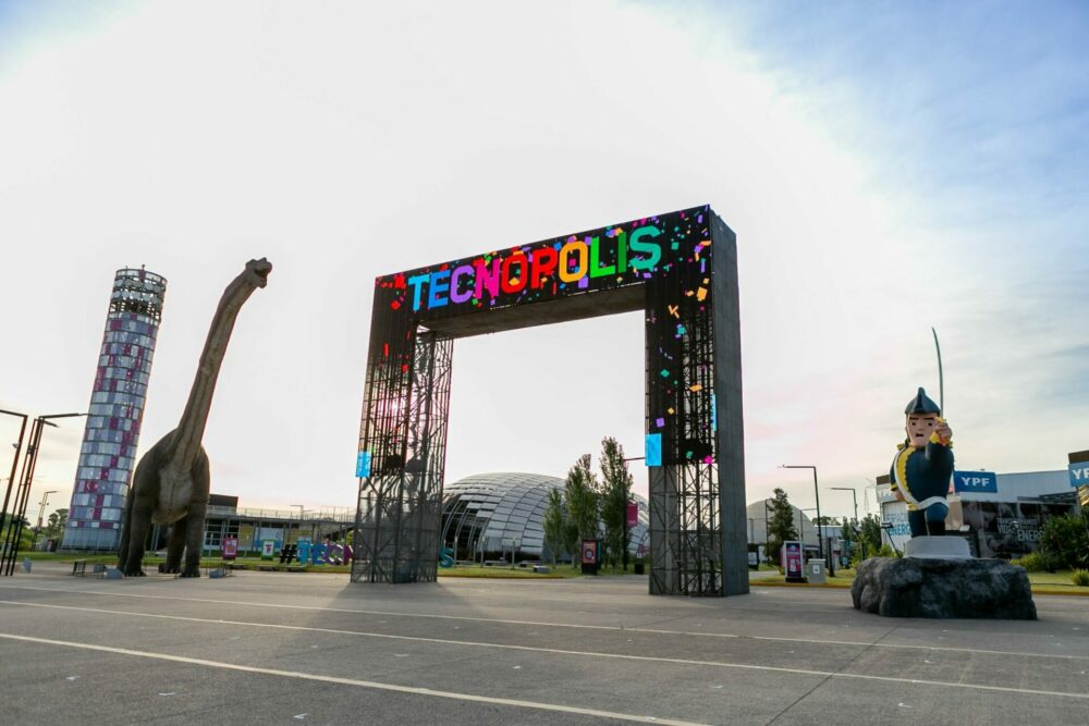 Tecnópolis abre sus puertas con una gran propuesta temática. Tecnópolis abre sus puertas con una gran propuesta temática.