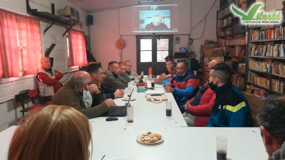 Liberté: Construir esperanza en el mismo infierno. Liberté: Construir esperanza en el mismo infierno.