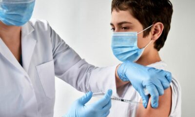 COVID-19: se abrió la inscripción para vacunar a adolescentes de 17 años sin comorbilidades.