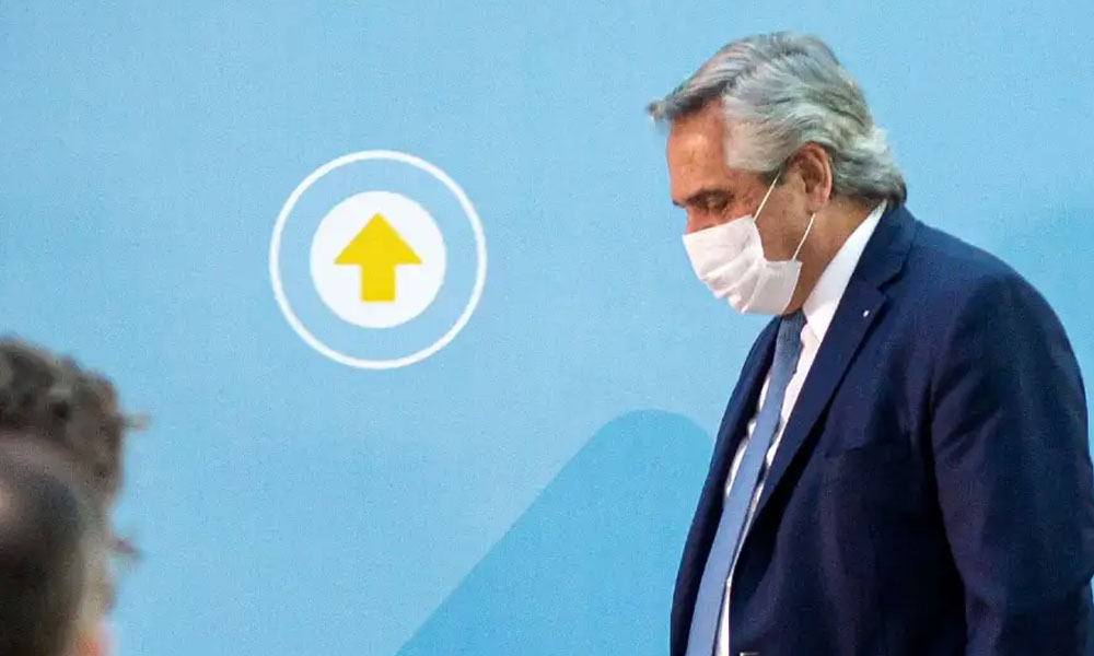 Nación: a la espera de definiciones luego de una jornada de tensiones con apoyos y renuncias. Nación: a la espera de definiciones luego de una jornada de tensiones con apoyos y renuncias.