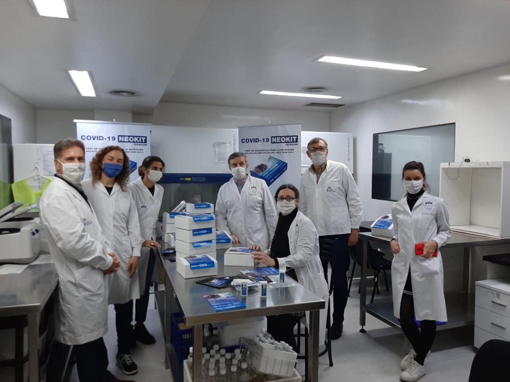 Neokit: El equipo desarrollado por investigadores argentinos para detectar más rápido el coronavirus. Neokit: El equipo desarrollado por investigadores argentinos para detectar más rápido el coronavirus.