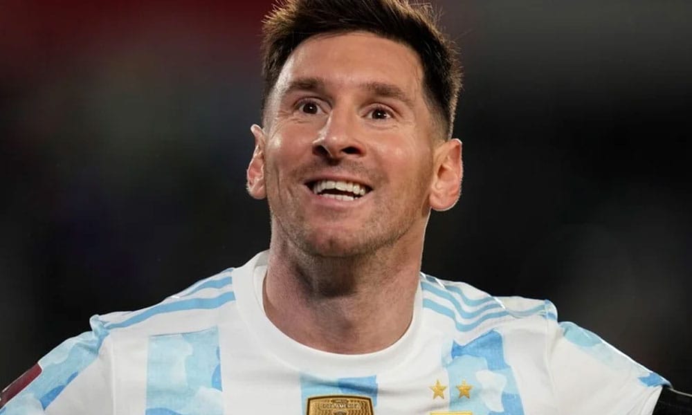 ArgenMESSI y tripleta mágica para festejar ante Bolivia y la gente. ArgenMESSI y tripleta mágica para festejar ante Bolivia y la gente.