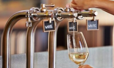 Venta de vino fraccionado: se venderá vino en copa.