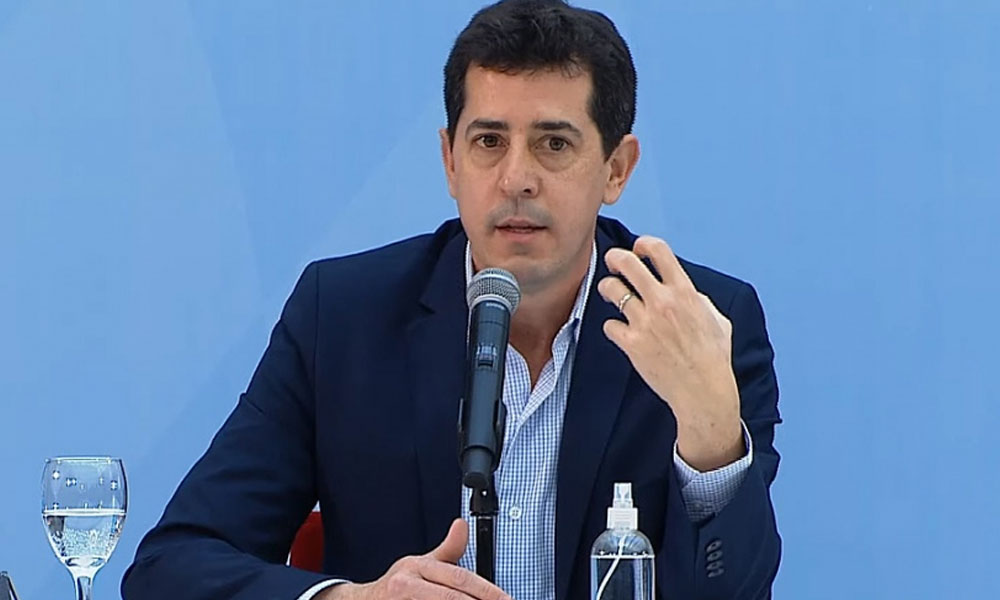 Wado De Pedro: El FdT «está en diálogo» y se habla de «ir a las PASO con dos fórmulas». Wado De Pedro: El FdT «está en diálogo» y se habla de «ir a las PASO con dos fórmulas».