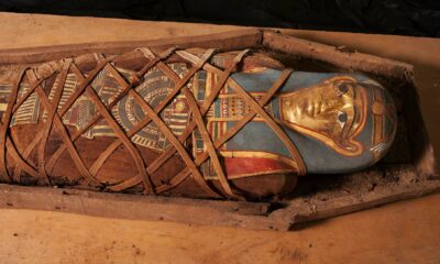 Científicos reconstruyen las caras de tres momias egipcias con ADN de hace 2.000 años.